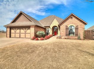 1520 Abbey Rd, El Reno, OK 73036
