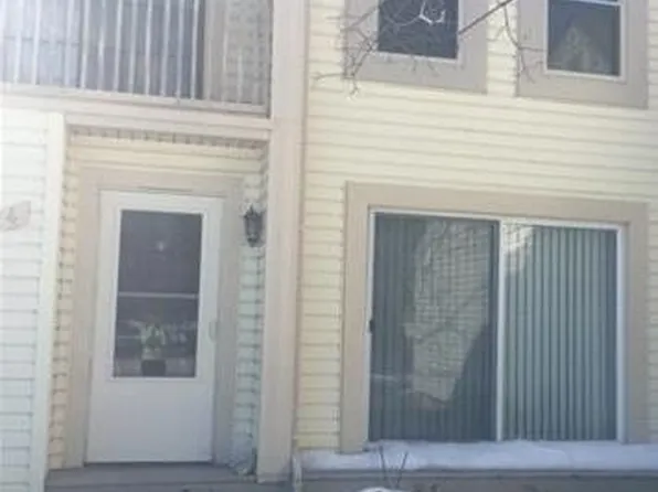 23614 Marlborough Dr, Clinton Township, MI 48036