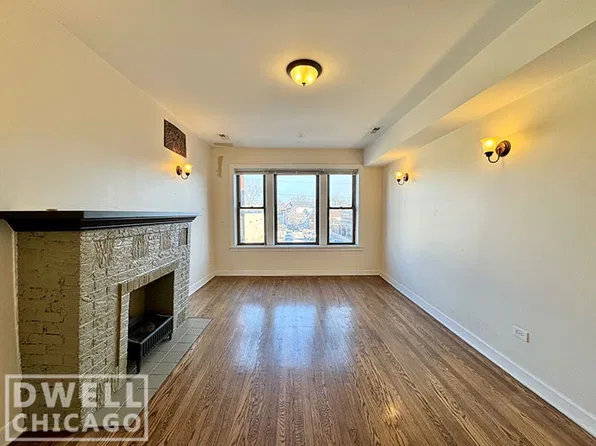 2432 N Milwaukee Ave #2, Chicago, IL 60647