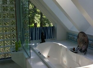 9038 SW 25th Ave APT 2, Portland, OR 97219