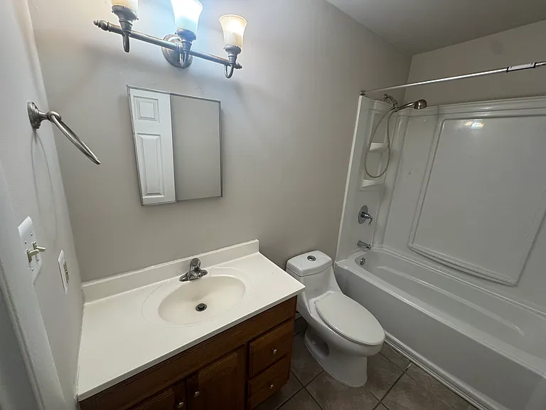 652 Glynlee Ct — Photo 25