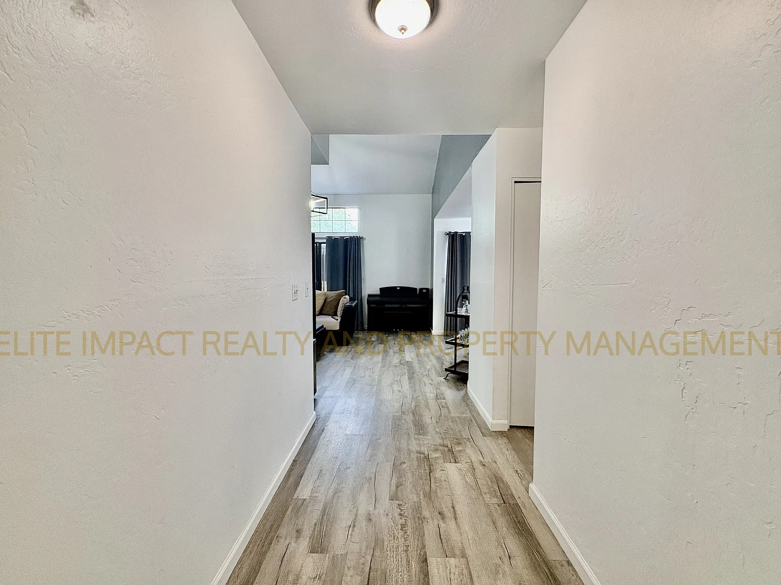 240 East Pastime Road - 1 — Photo 3