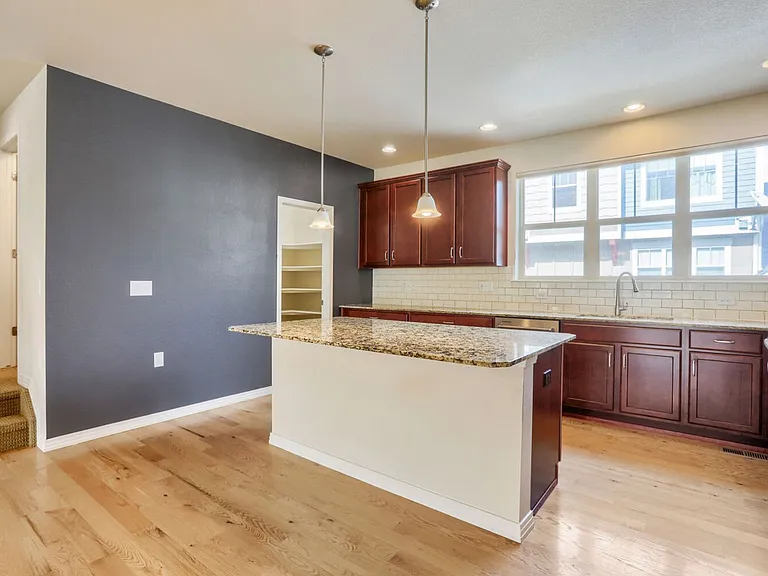1815 Gallagher Ln — Photo 5