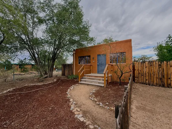 (undisclosed Address), Albuquerque, NM 87102