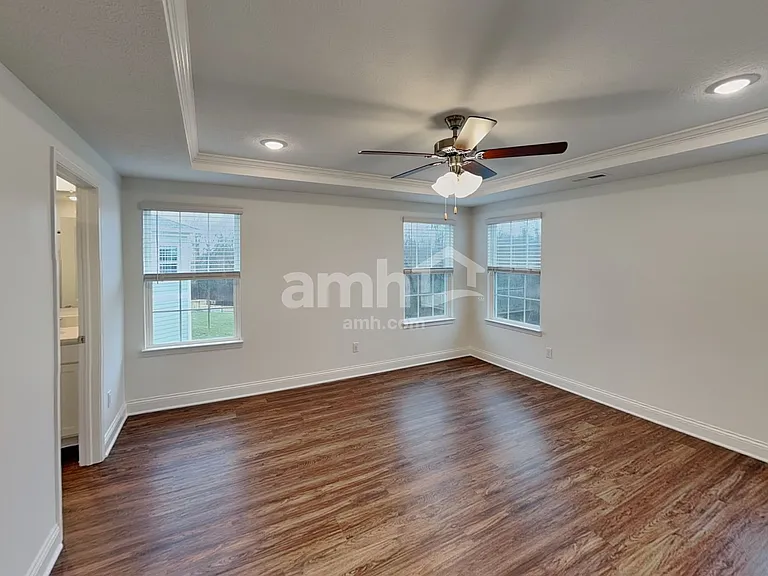 8308 Northpoint Dr — Photo 12