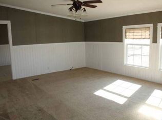 445 Grassy Lake Rd, Earle, AR 72331