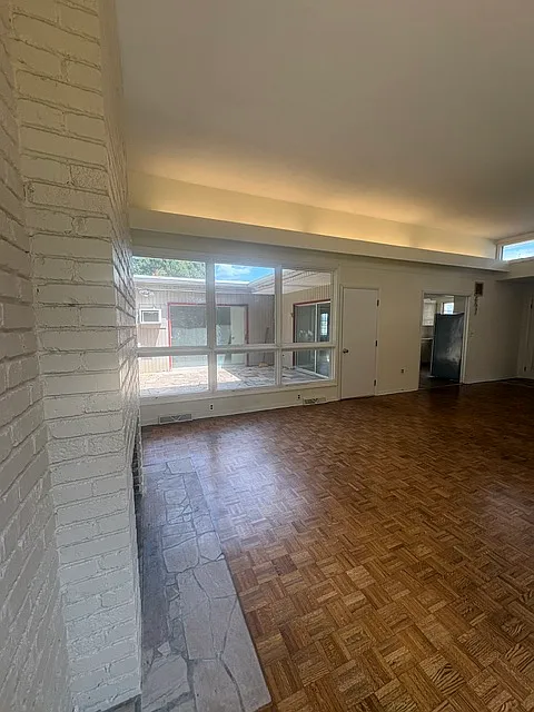 4 bed, 2132 sqft, $2,250 — Photo 4
