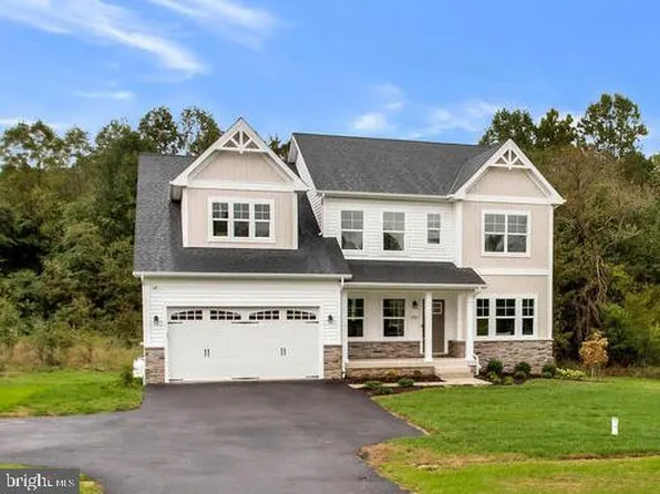 125 Kinsey Dr, Prince Frederick, MD 20678