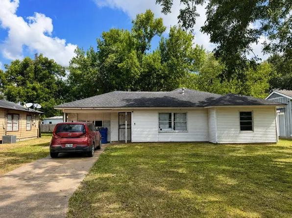 1101 Southampton St, Angleton, TX 77515
