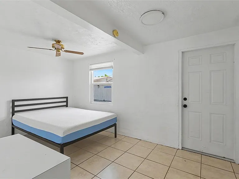 3412 Clarinda St — Photo 4