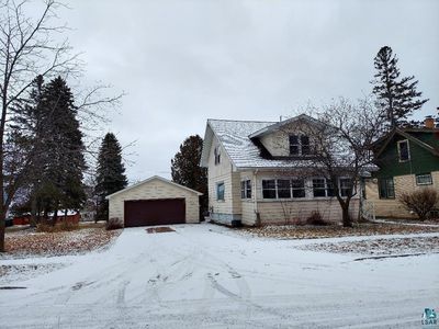 16 E 4th St, Washburn, WI, 54891
