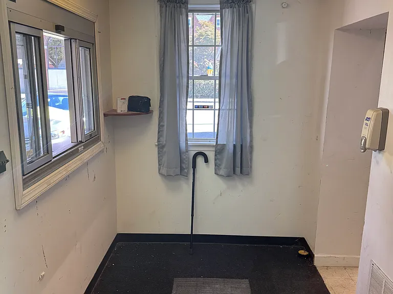 200 N Main St — Photo 11
