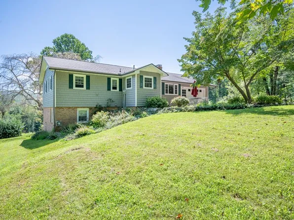 (undisclosed Address), Galax, VA 24333