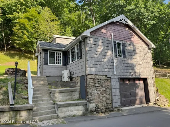 1503 Valley Rd, Tamaqua, PA 18252