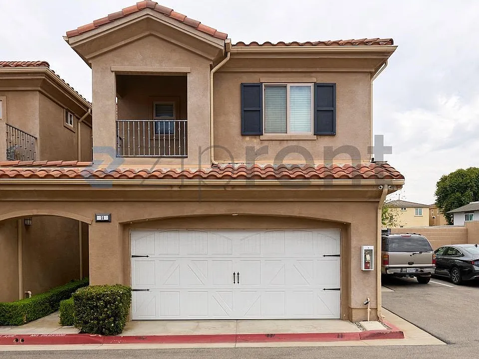 20402 Santa Ana Ave #11