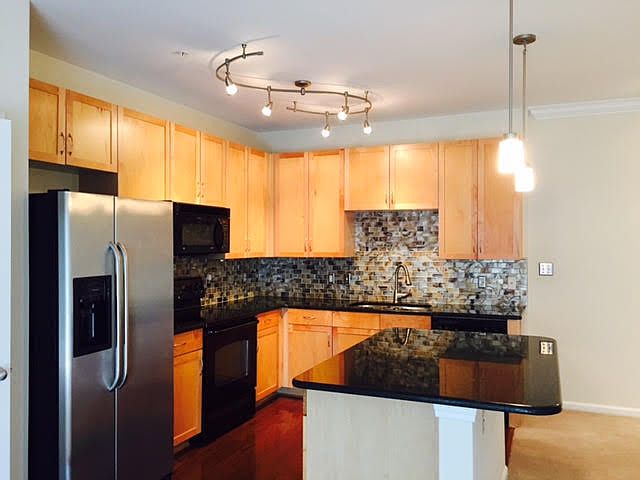 1st image of 1400 Granby St Unit 305