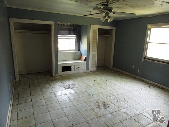 5th image of 114 Rubaiyat St