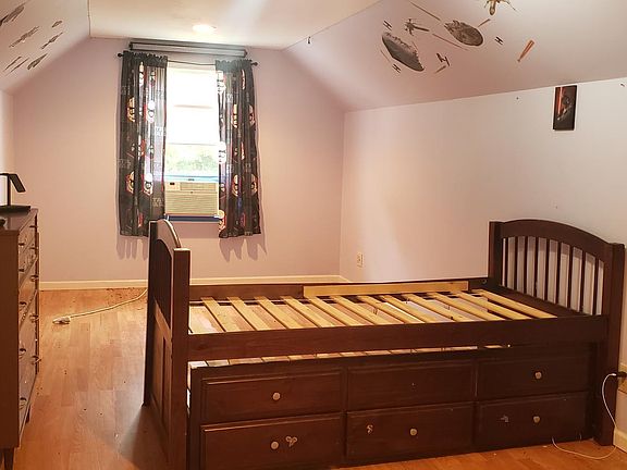 4th image of 7617 N County Road 1000 E