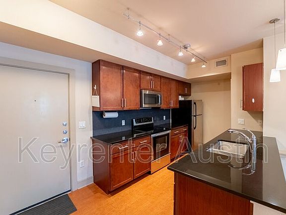 2nd image of 3016 Guadalupe St APT 212