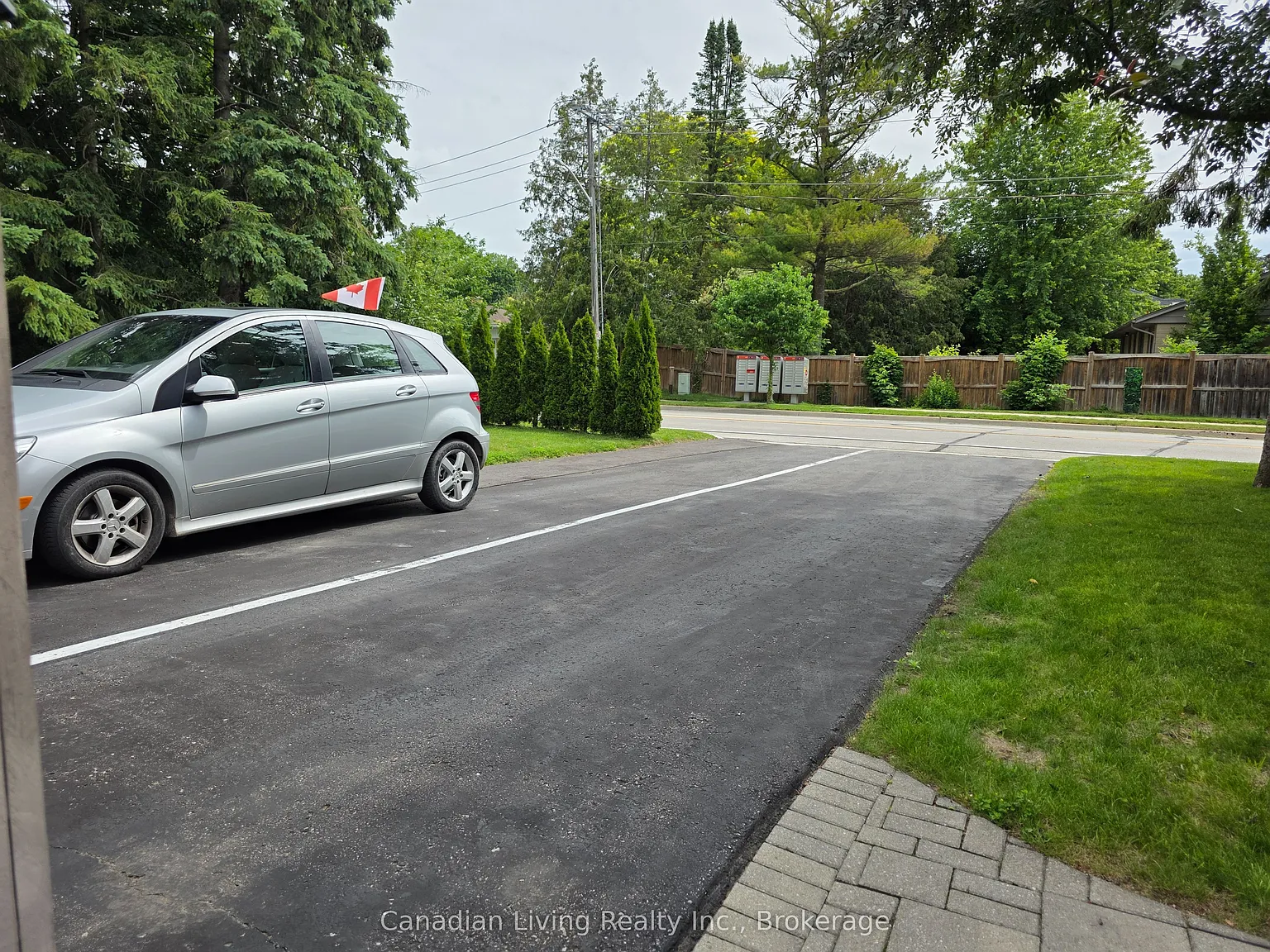 2 bed, $1,690 — Photo 3