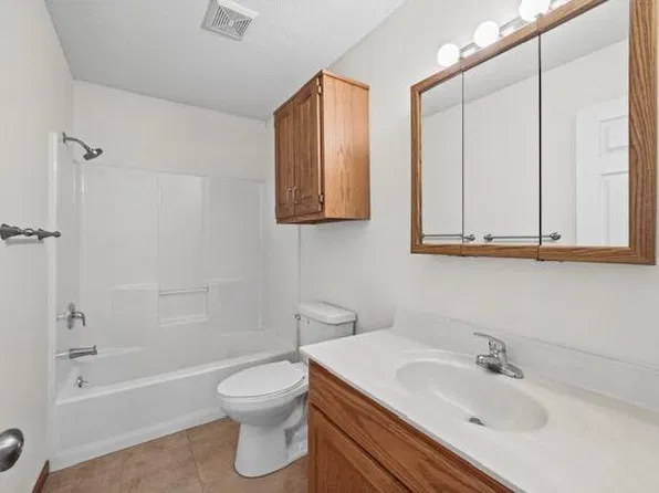 3504 Berkshire Ct, Columbia, MO 65203