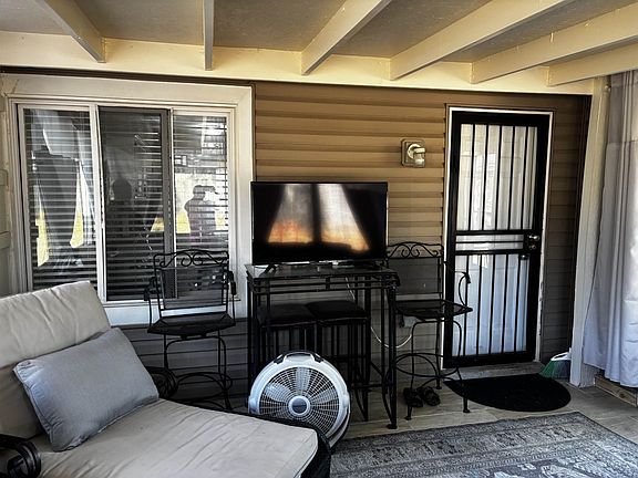 4th image of 3080 Ridgeway Rd