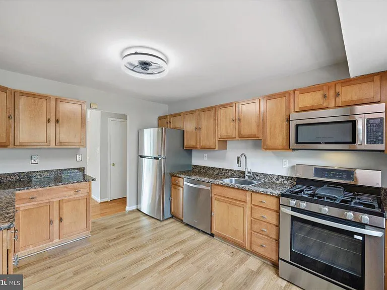 11603 Butlers Branch Rd — Photo 8
