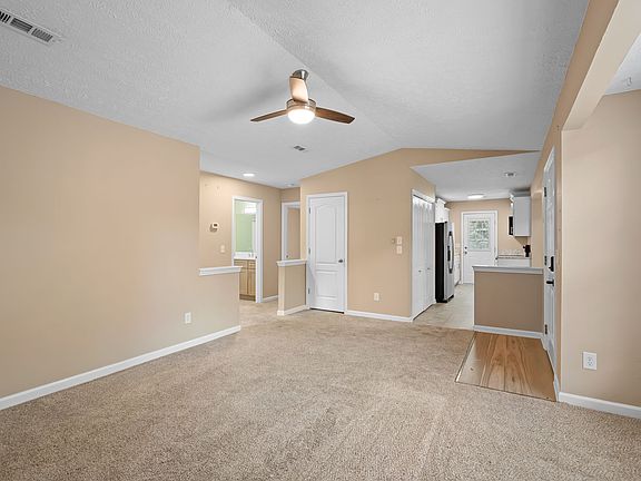 4th image of 3056 Casa Dr