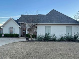 107 Cannon Run, Canton, MS 39046