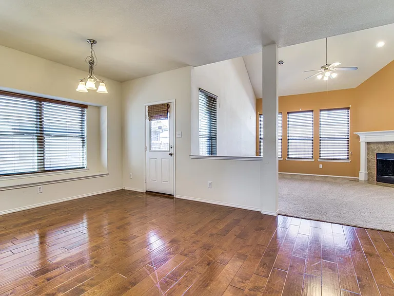 9400 Harrell Dr — Photo 10