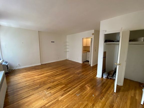 3rd image of 146 E 16th St #2BB