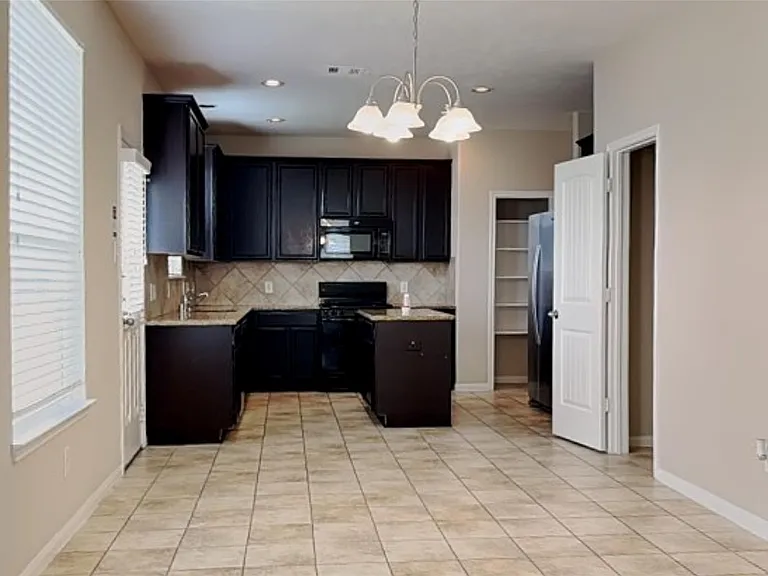 19554 Plantation Cove Ln — Photo 3