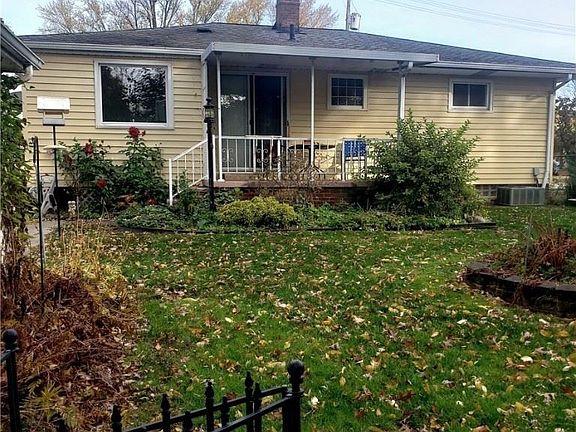 5th image of 1201 Birch Ln