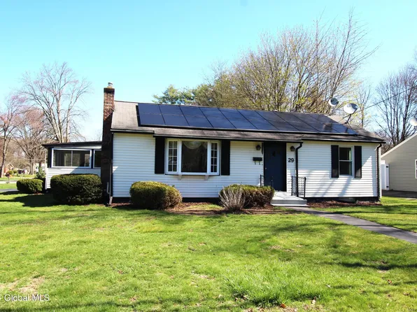 29 Fredericks Road, Glenville, NY 12302