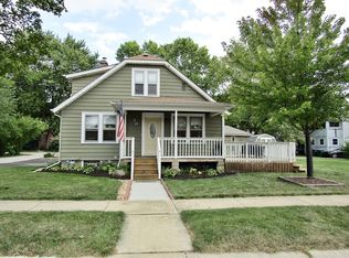 30 S Harrison St, Batavia, IL 60510