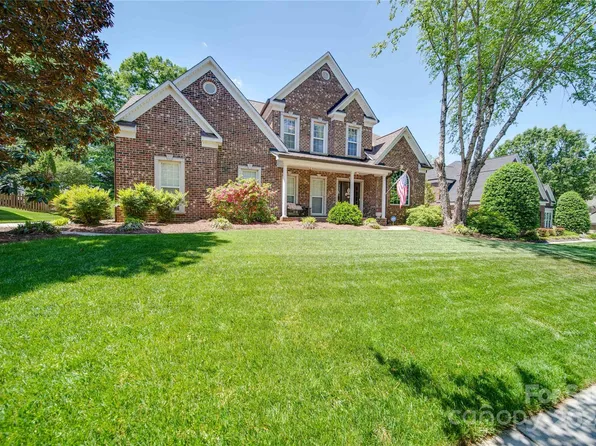 551 Hemmings Pl NW, Concord, NC 28027