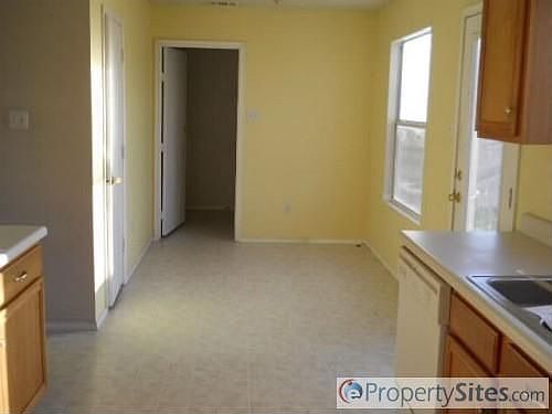 4th image of 3019 Verde Vista Trl