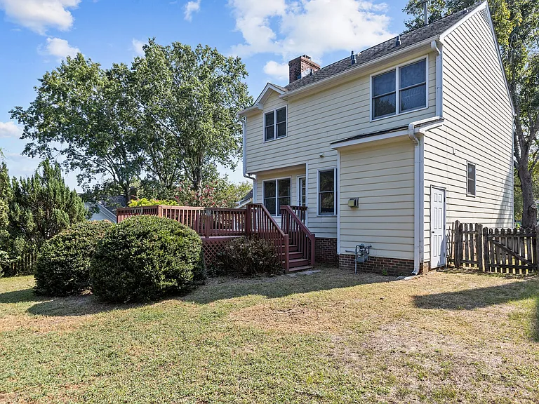 4309 Warfield Pl — Photo 28