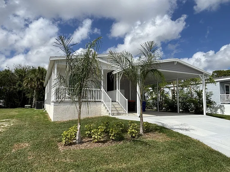 589 Johnathans Cay #589 — Photo 18