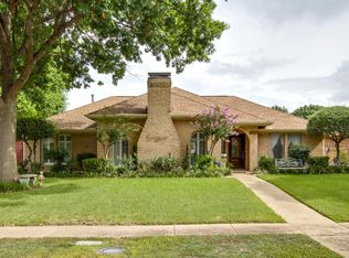 10105 Chisholm Trl, Dallas, TX 75243