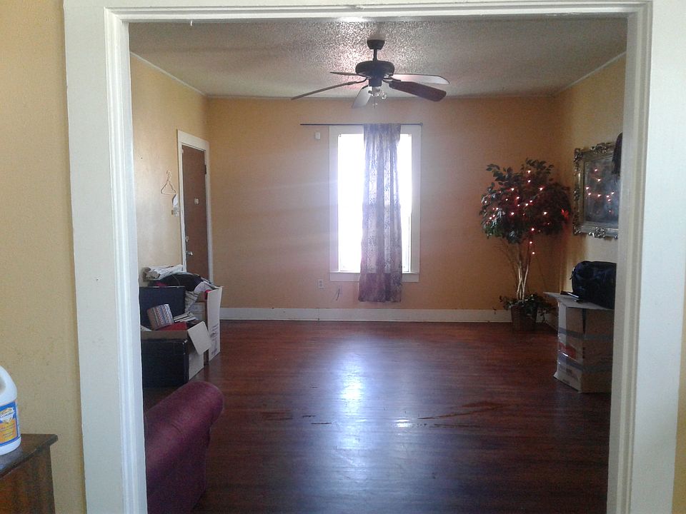 2nd image of 301 Arnold Ave