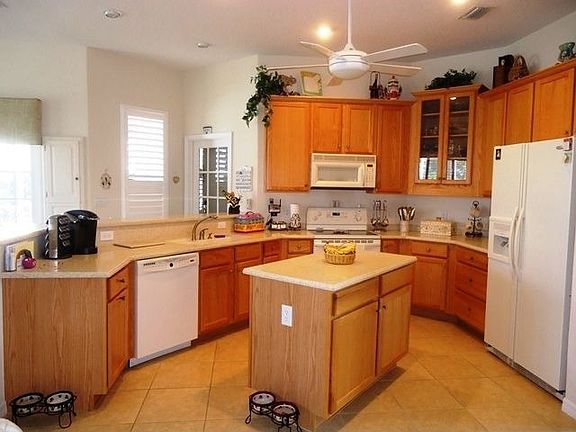 5th image of 4621 Chardonnay Dr