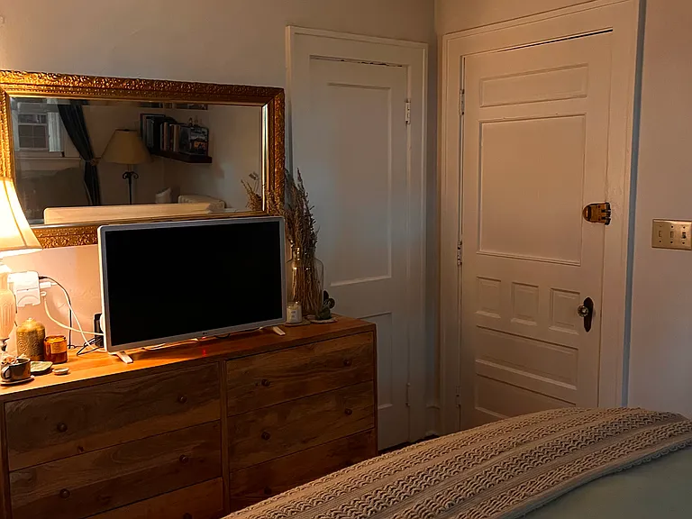 141 Howard St #6 — Photo 2