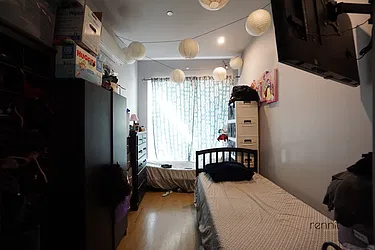 Rented by Rennit Inc.