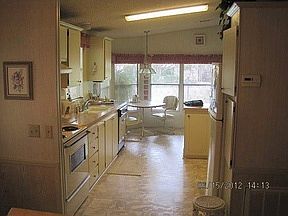 2nd image of 16 Sea Fern Dr