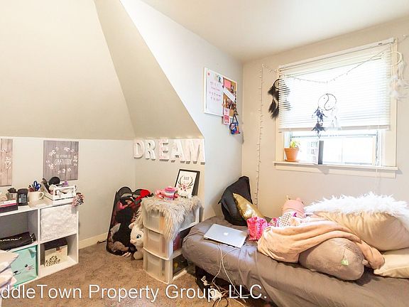 2nd image of 815 W University Ave #5483241