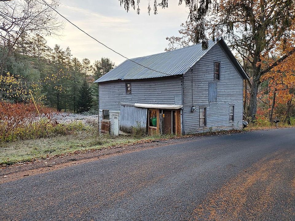Original barn on 5 acres