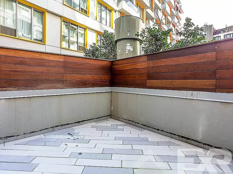 10 Montieth St #7 — Photo 3