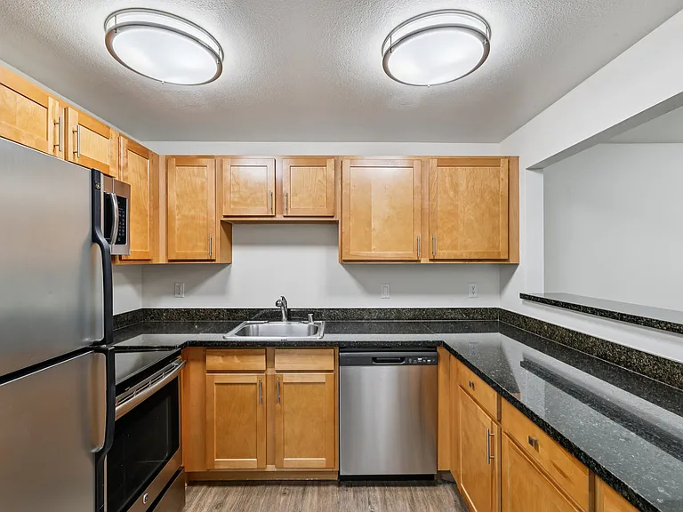 Campbell Run Apartments — Photo 36