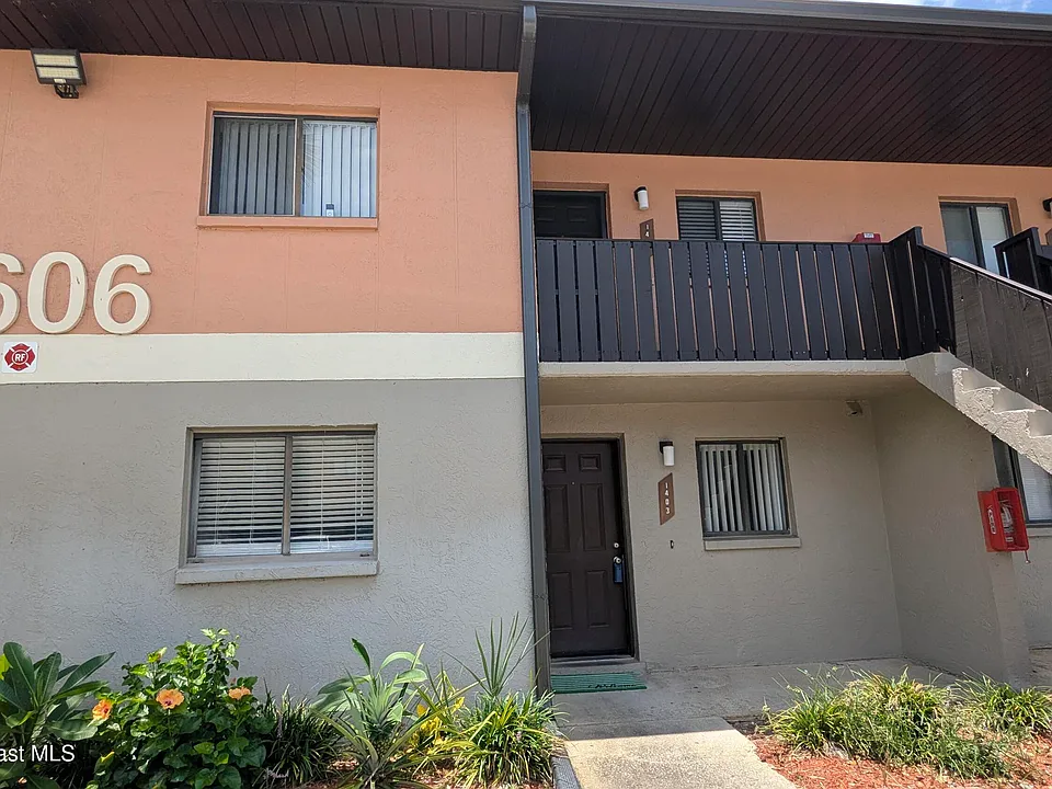 1606 University Ln #1403